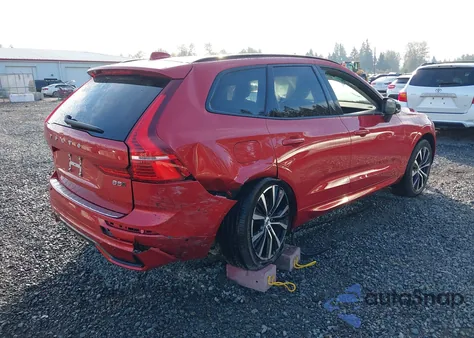 2024 Volvo Xc60 B5 Plus Dark Theme из США, поврежденный, VIN YV4L12RL0R1762204